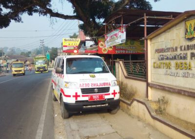 Pengadaan Kendaraan Ambulans Desa